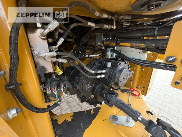 Wheel loader Cat 918M