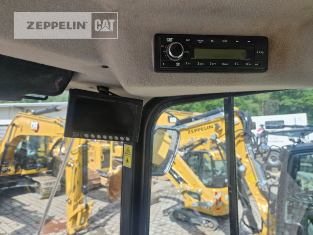Wheel loader Cat 918M