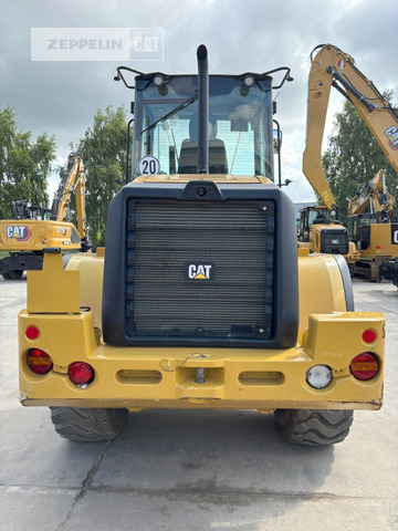 Wheel loader Cat 918M