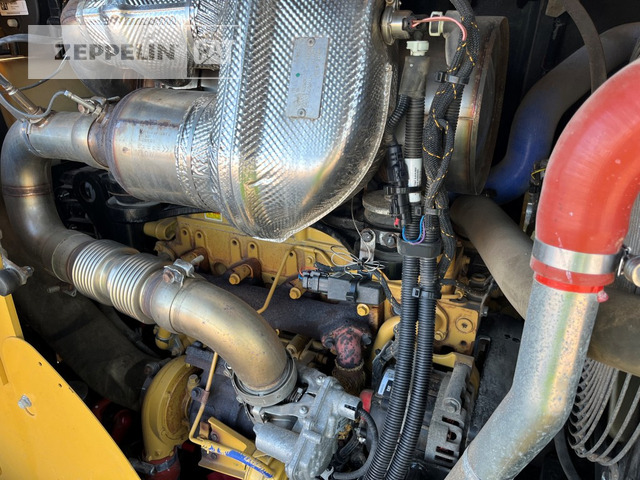 Wheel loader Cat 918M