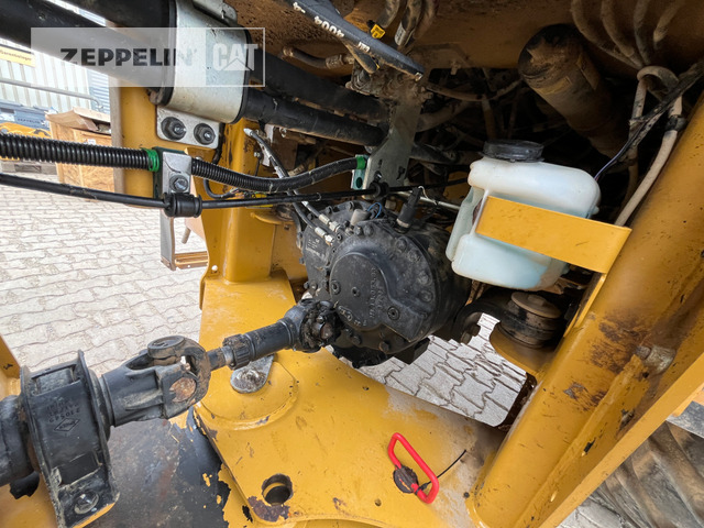 Wheel loader Cat 918M