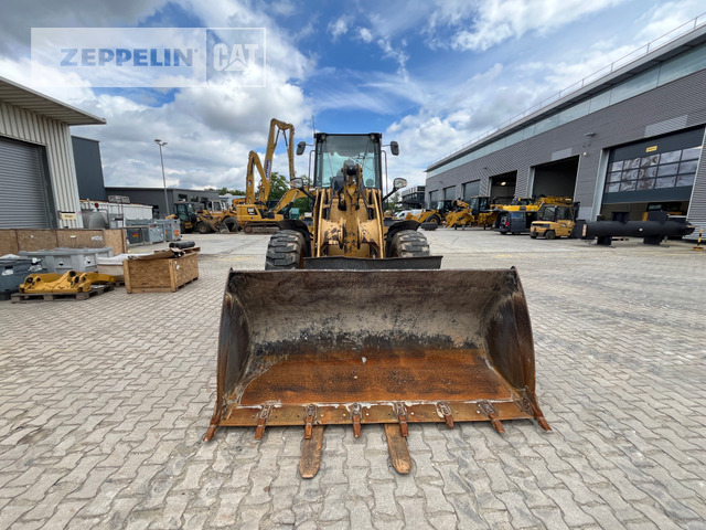 Wheel loader Cat 918M