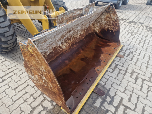 Wheel loader Cat 918M