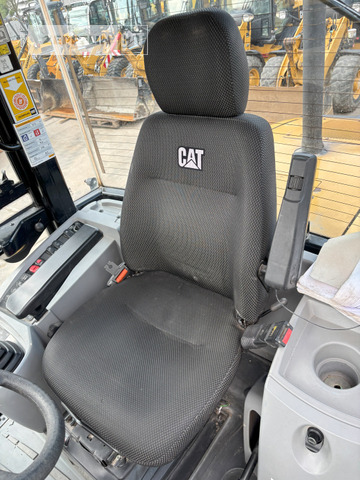 Wheel loader Cat 918M