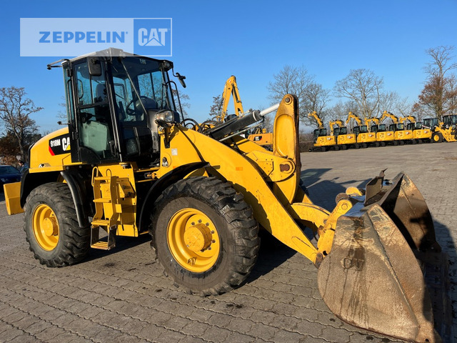 Wheel loader Cat 918M