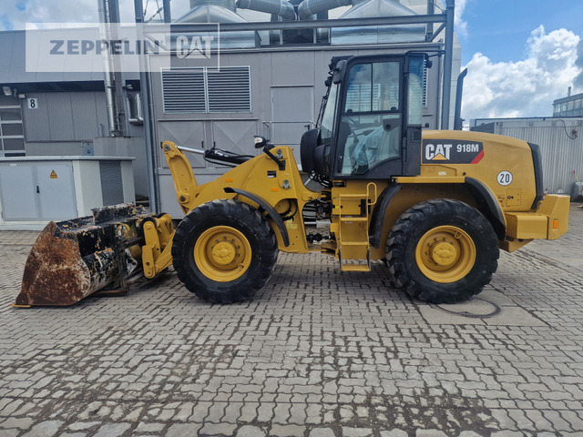 Wheel loader Cat 918M