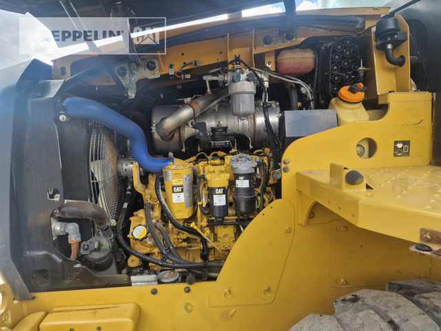 Wheel loader Cat 918M