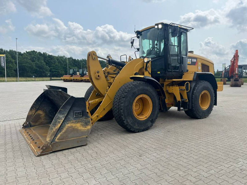 Wheel loader Cat 926M