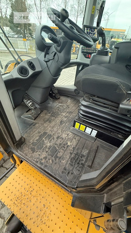 Wheel loader Cat 926M