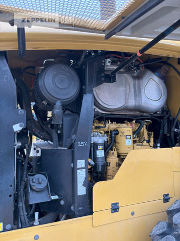 Wheel loader Cat 926M