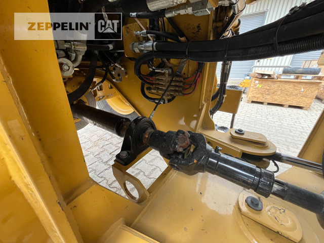 Wheel loader Cat 926M