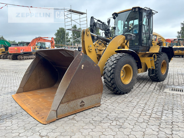 Wheel loader Cat 926M