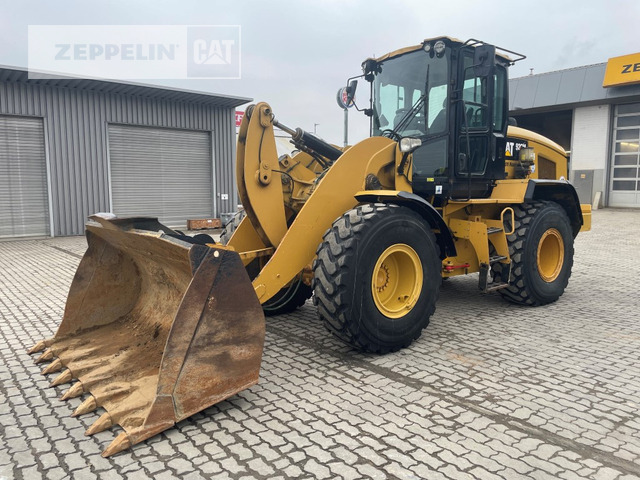 Wheel loader Cat 926M