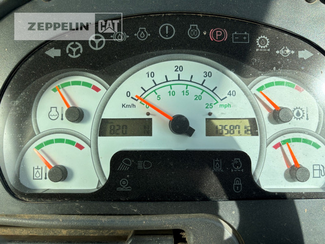 Wheel loader Cat 930G