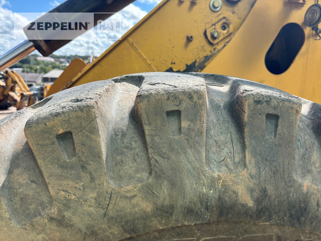 Wheel loader Cat 930G