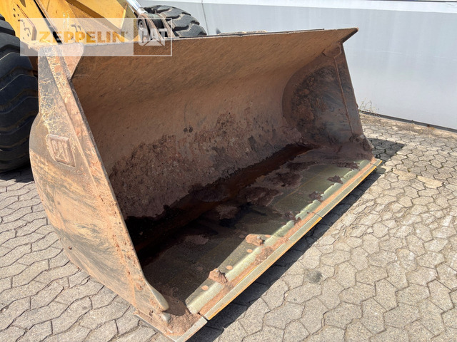 Wheel loader Cat 930G