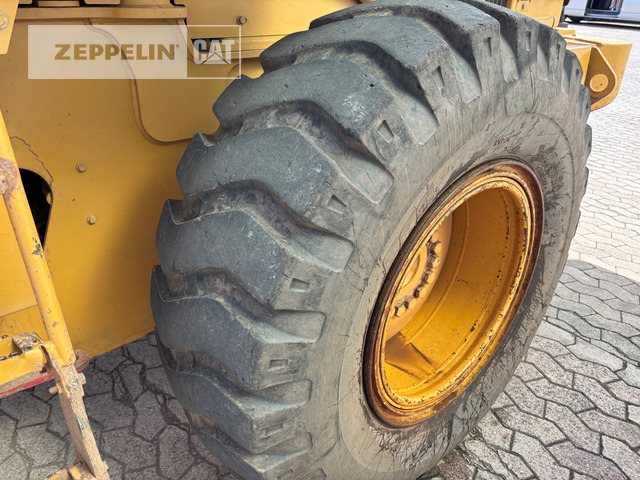 Wheel loader Cat 930G