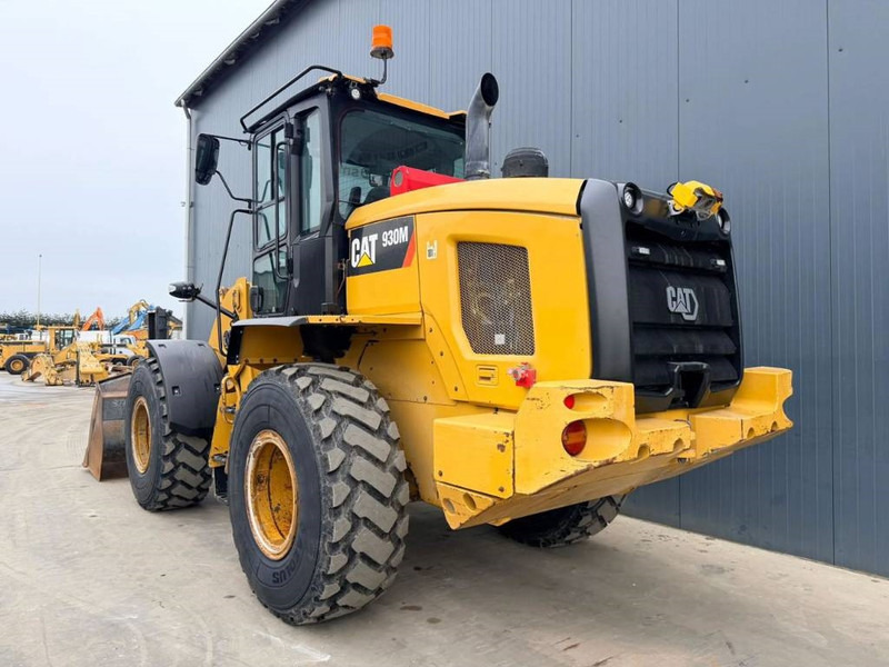 Wheel loader Cat 930M