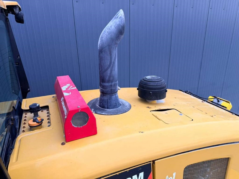 Wheel loader Cat 930M