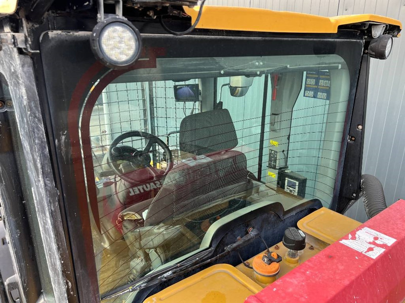 Wheel loader Cat 930M