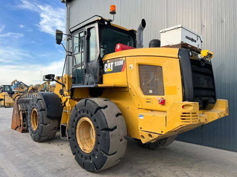 Wheel loader Cat 930M