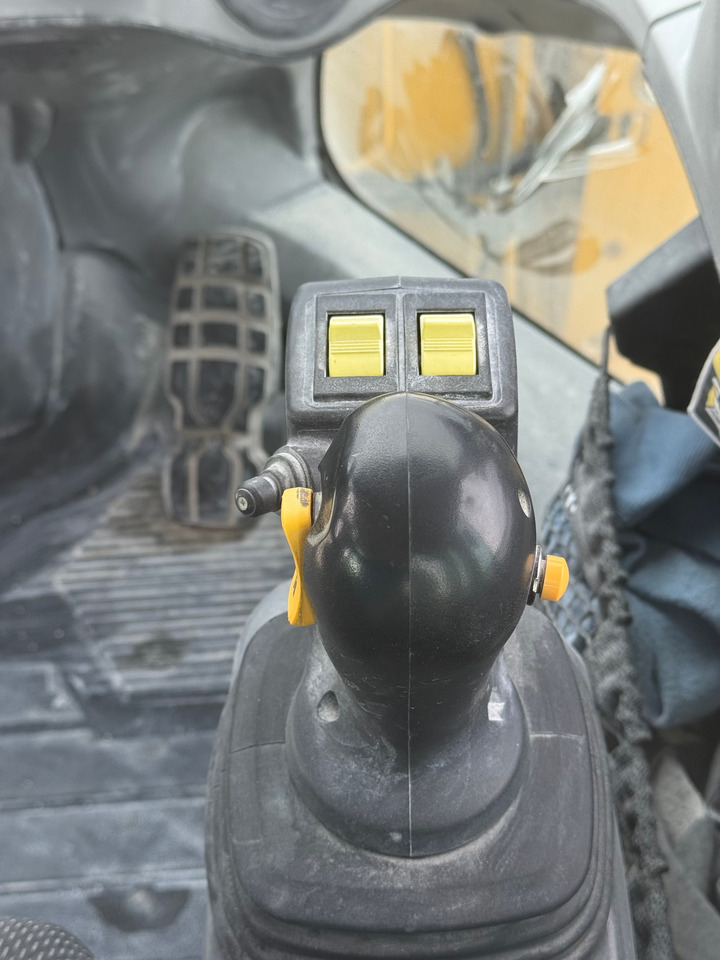 Wheel loader Cat 930M