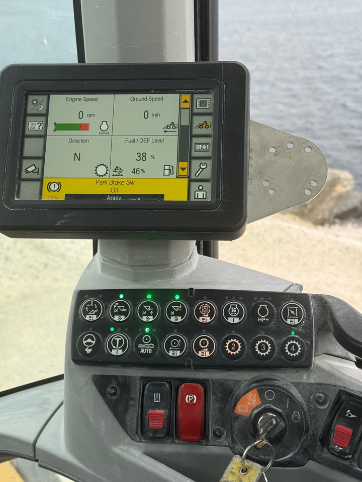 Wheel loader Cat 930M