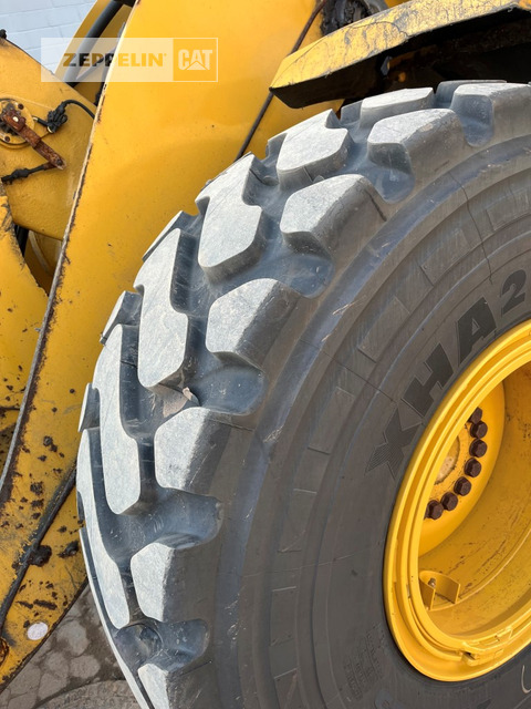 Wheel loader Cat 930M