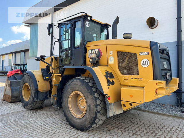 Wheel loader Cat 930M