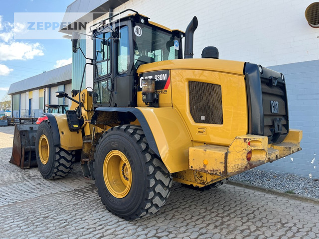 Wheel loader Cat 930M