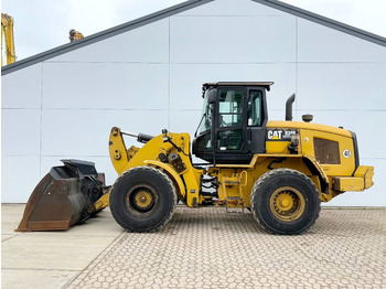 Wheel loader Cat 938K - German German / Backup Camera