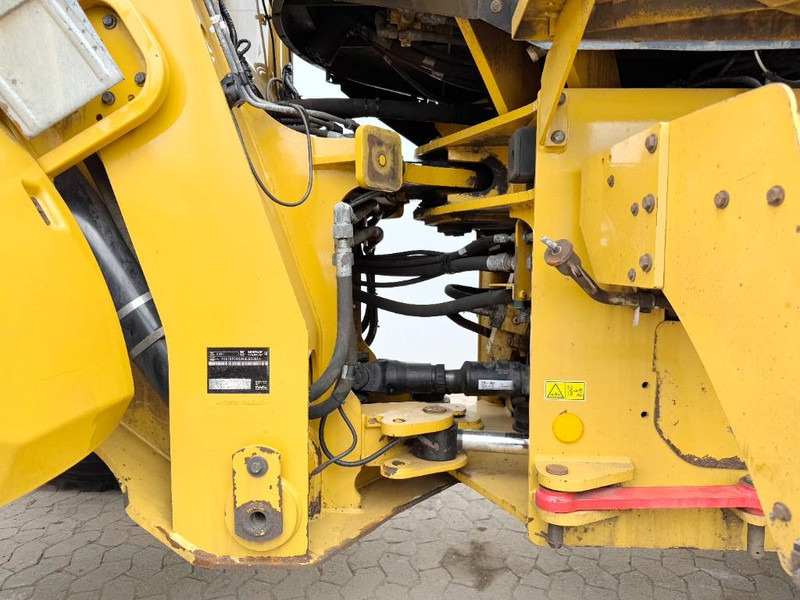 Wheel loader Cat 938K - German German / Backup Camera