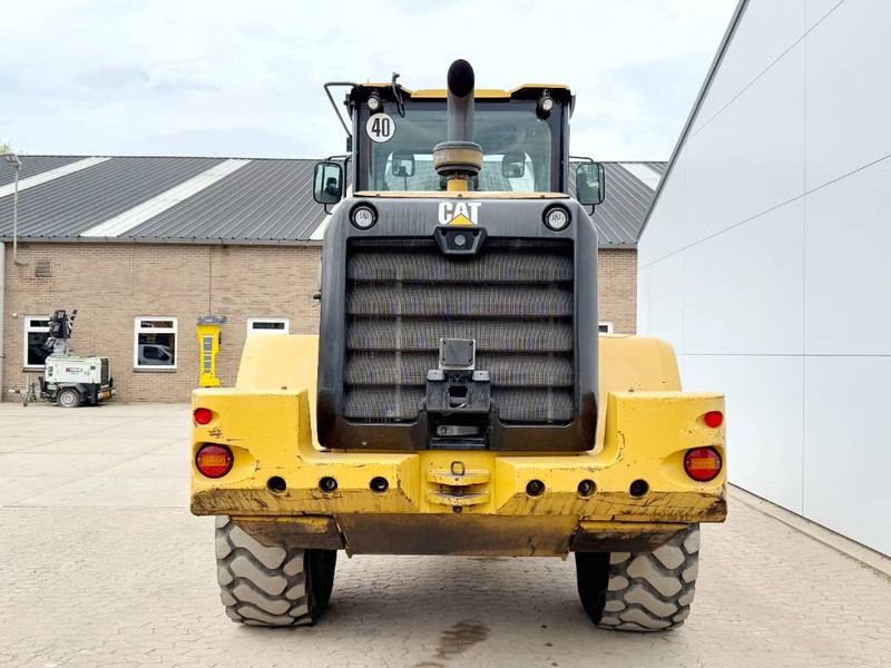 Wheel loader Cat 938K - German German / Backup Camera
