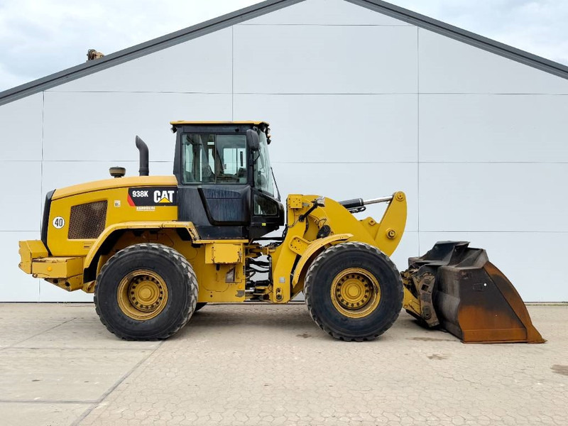 Wheel loader Cat 938K - German German / Backup Camera