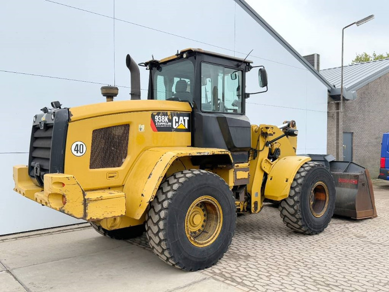 Wheel loader Cat 938K - German German / Backup Camera