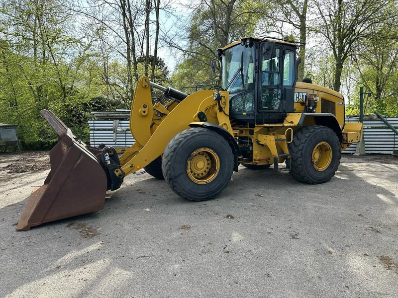 Wheel loader Cat 938M