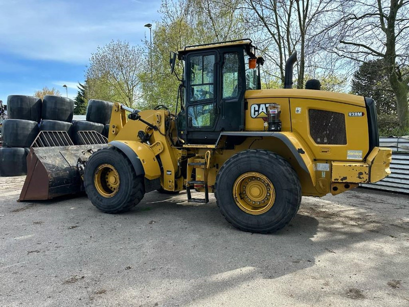 Wheel loader Cat 938M