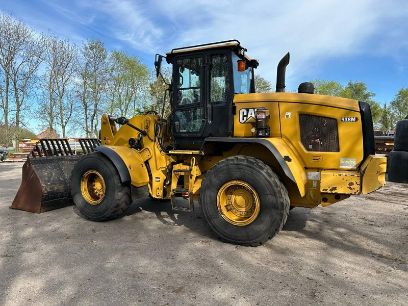 Wheel loader Cat 938M