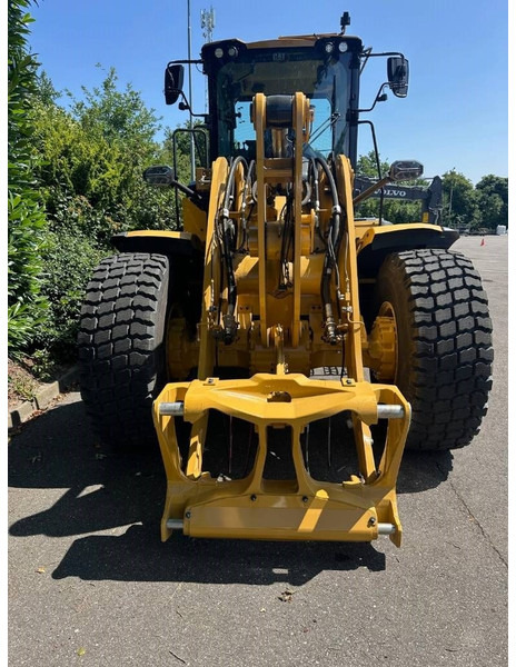 Wheel loader Cat 938M