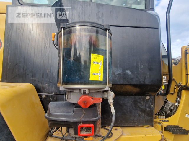 Wheel loader Cat 938M