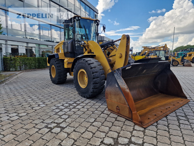 Wheel loader Cat 938M