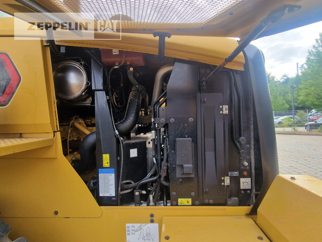 Wheel loader Cat 938M