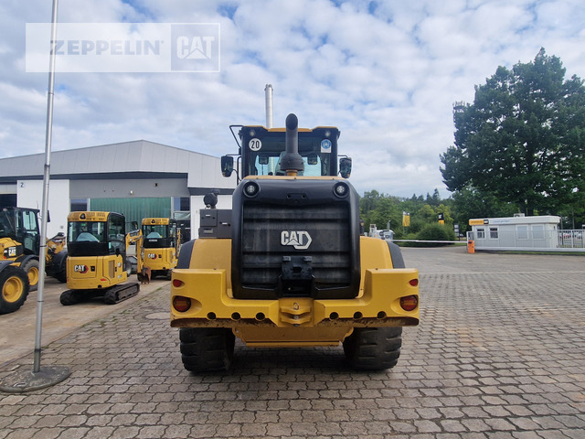 Wheel loader Cat 938M