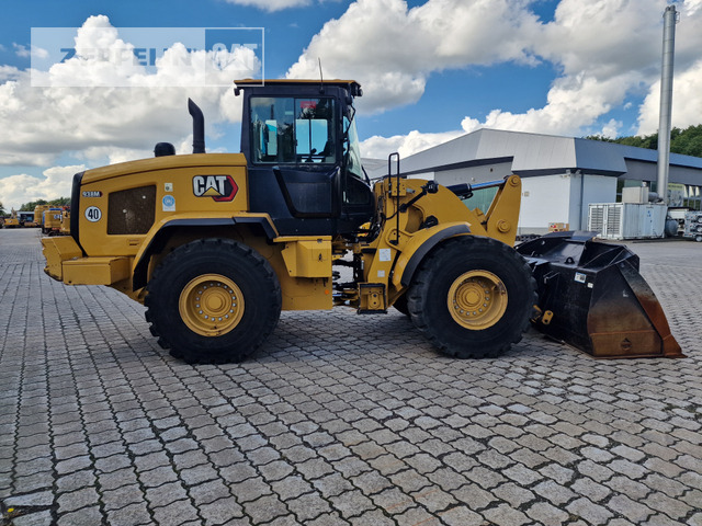 Wheel loader Cat 938M