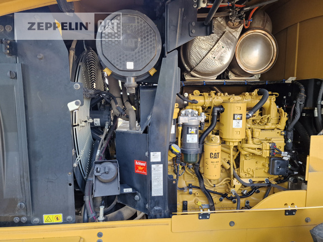 Wheel loader Cat 938M