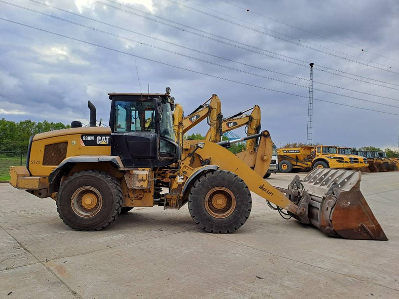 Wheel loader Cat 938M (with round steer)