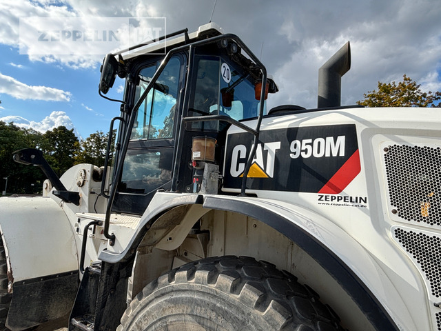 Wheel loader Cat 950M