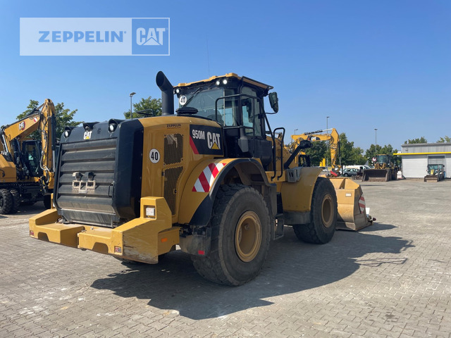 Wheel loader Cat 950M