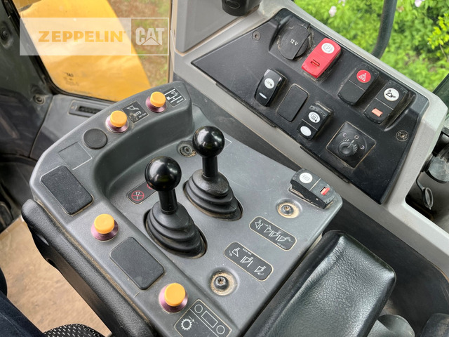 Wheel loader Cat 950M