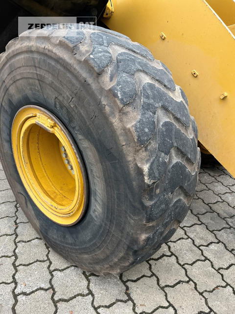 Wheel loader Cat 950M